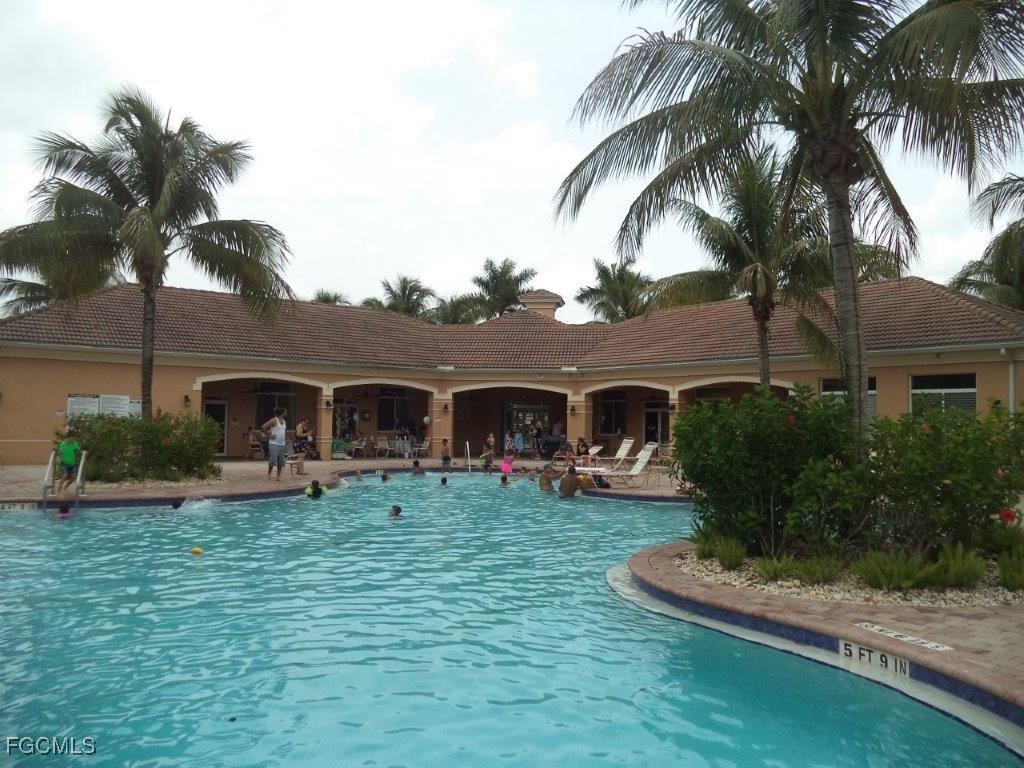 2447 Laurentina Lane Cape Coral FL 33909 2025003514 image9