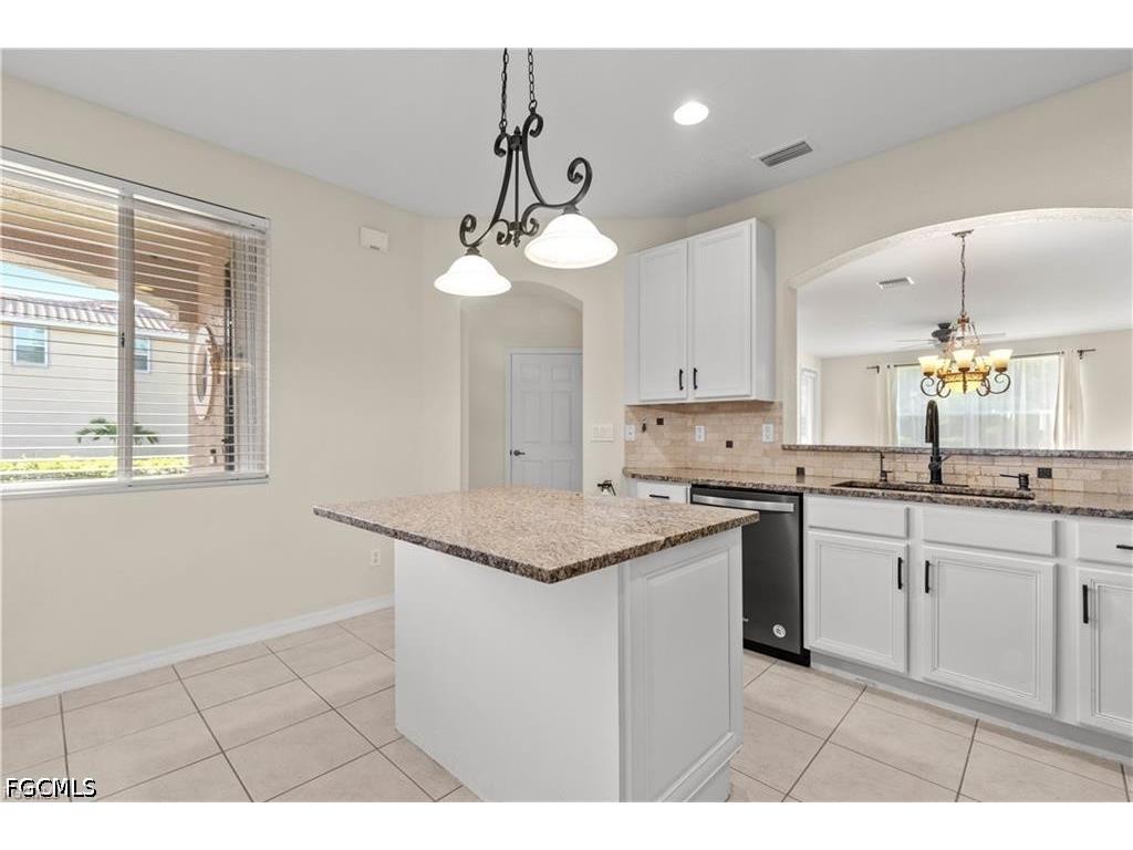 2448 Laurentina Lane Cape Coral FL 33909 2026021412 image5