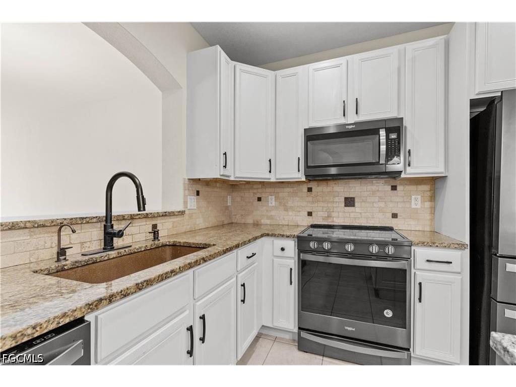 2448 Laurentina Lane Cape Coral FL 33909 2026021412 image6