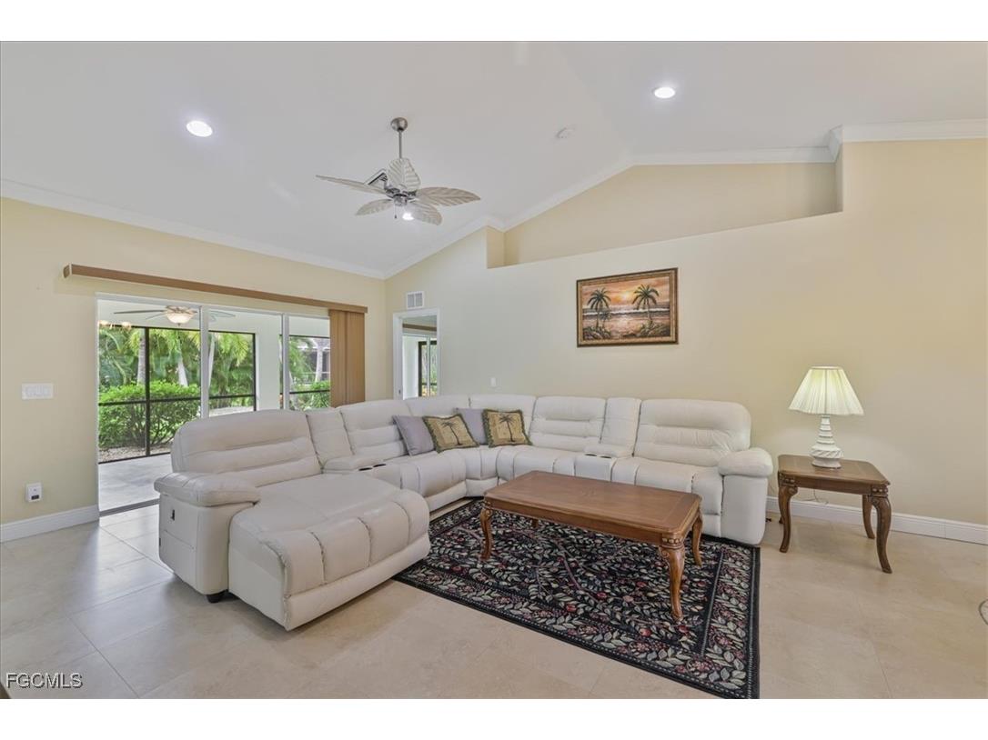 2448 Miracle Parkway Cape Coral FL 33914 2025009027 image7