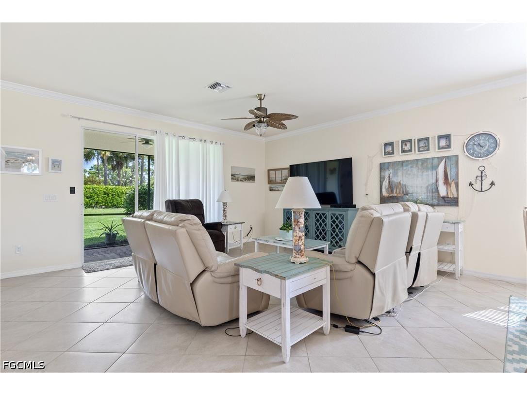2449 Caslotti Way Cape Coral FL 33909 2026015397 image8