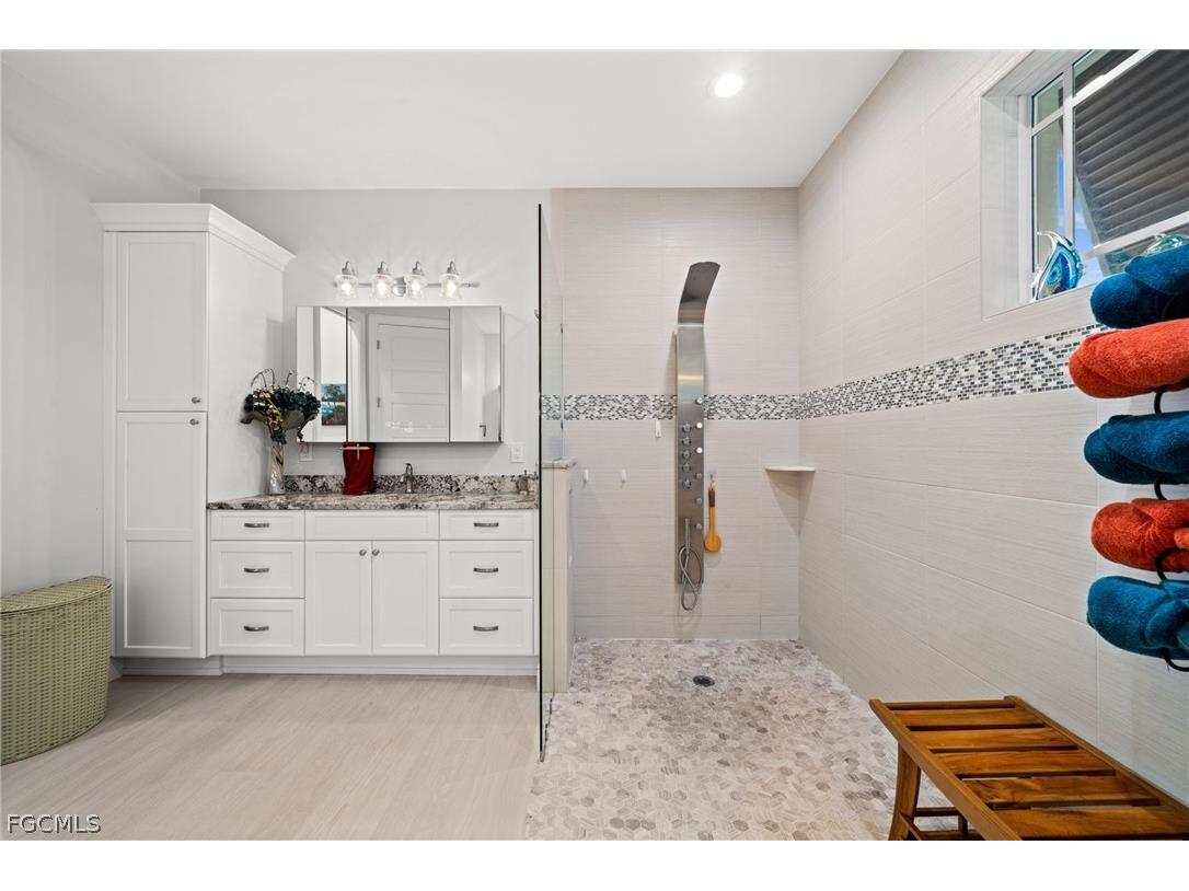 2449 Macadamia Street Saint James City FL 33956 2026007808 image29