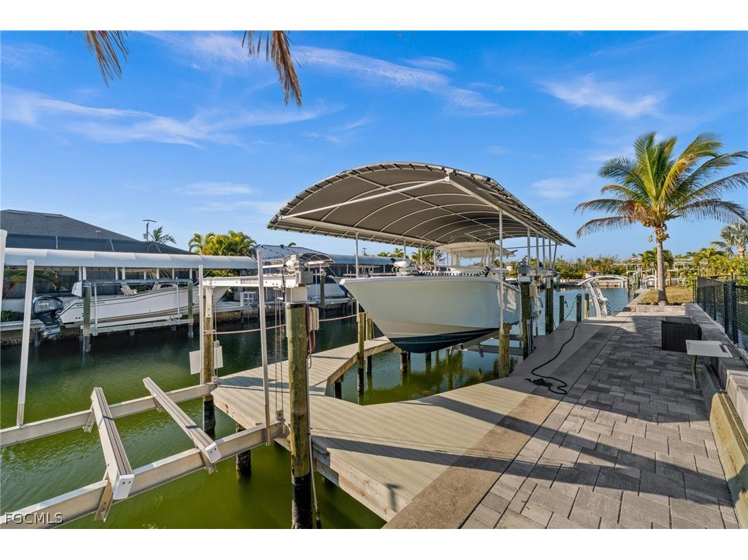 2449 Macadamia Street Saint James City FL 33956 2026007808 image4