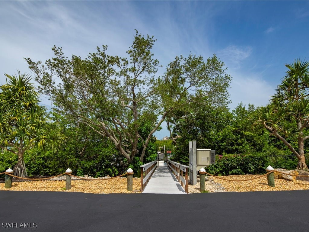 244C Wiggins Bay Dr Naples FL 34110 225060629 image15