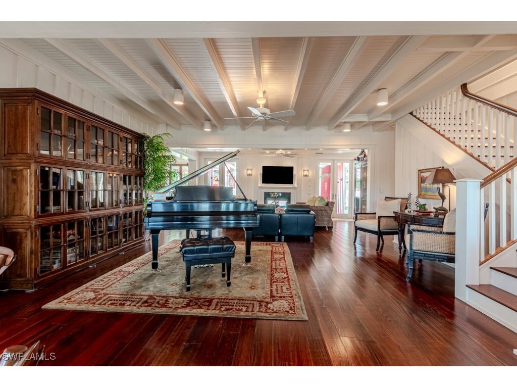 245 Broad Avenue S Naples FL 34102 225076190 image18