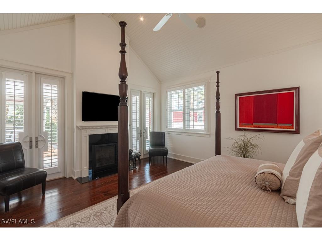 245 Broad Avenue S Naples FL 34102 225076190 image29