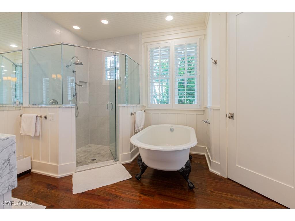 245 Broad Avenue S Naples FL 34102 225076190 image32