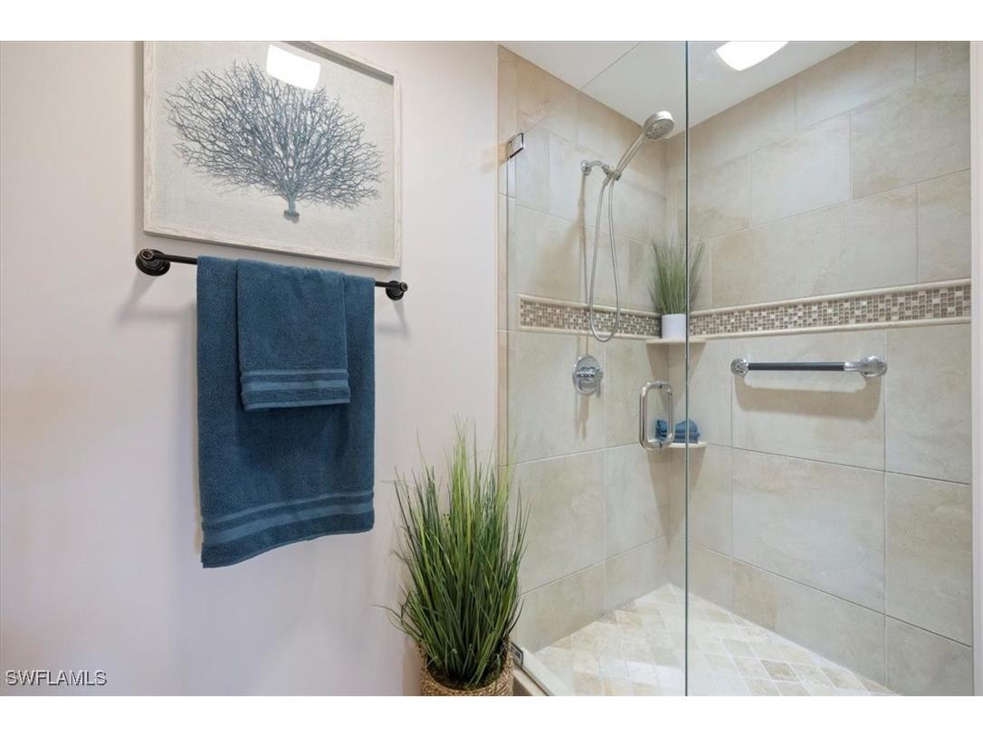 245 Deerwood Circle #12-8 Naples FL 34113 225070310 image17