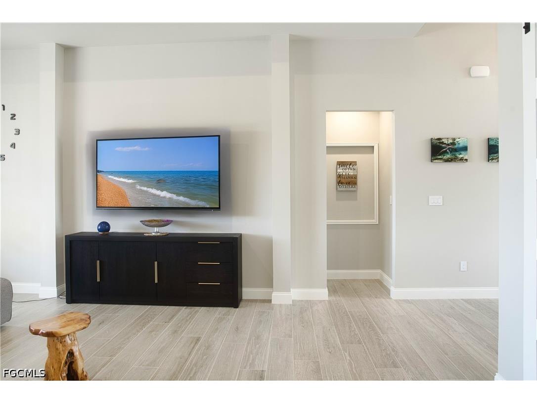 245 Marker Road Rotonda West FL 33947 2026020098 image8