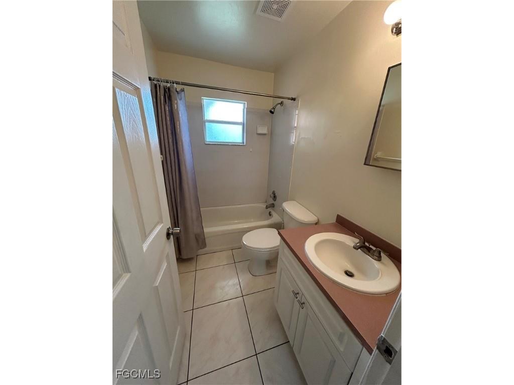 245 Meadow Road Lehigh Acres FL 33973 2025022679 image6