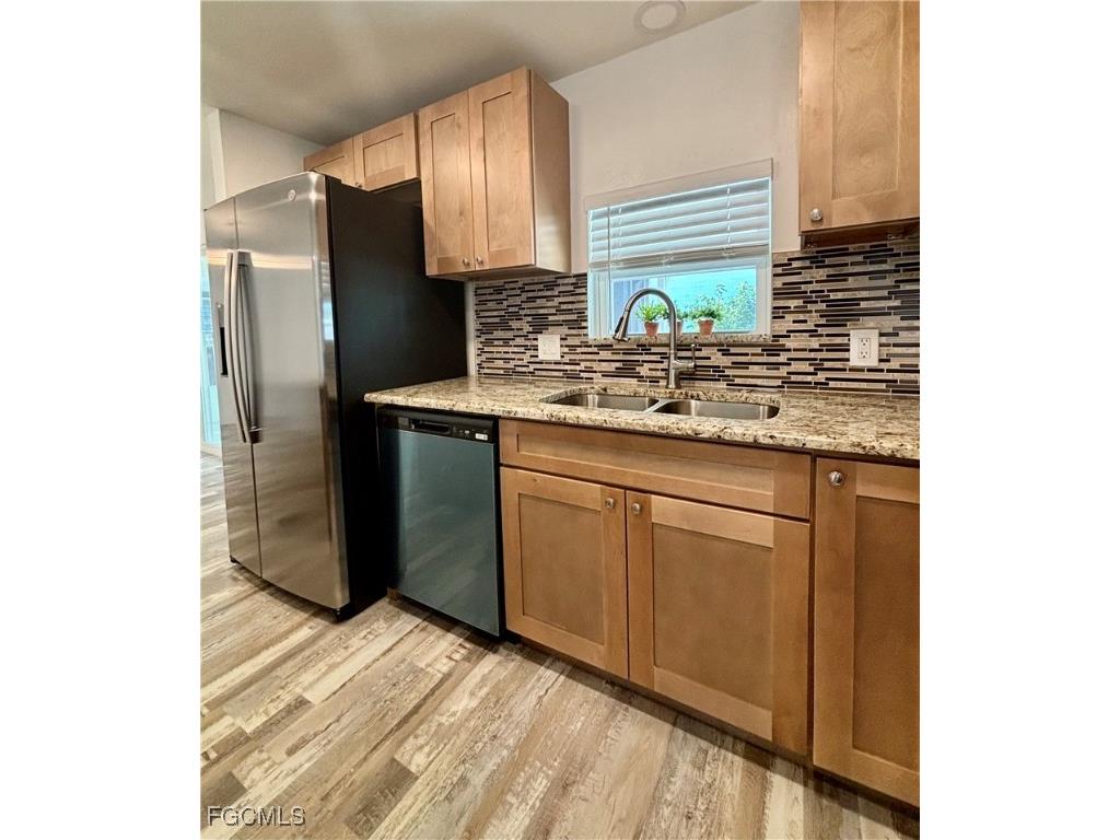 245 Shrub Lane N North Fort Myers FL 33917 2025012419 image9