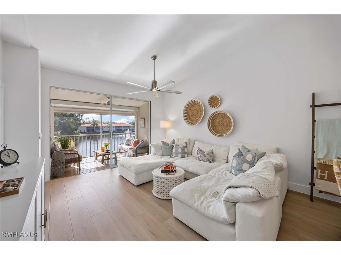 2450 Old Groves Road #201 Naples FL 34109 225082500 image1