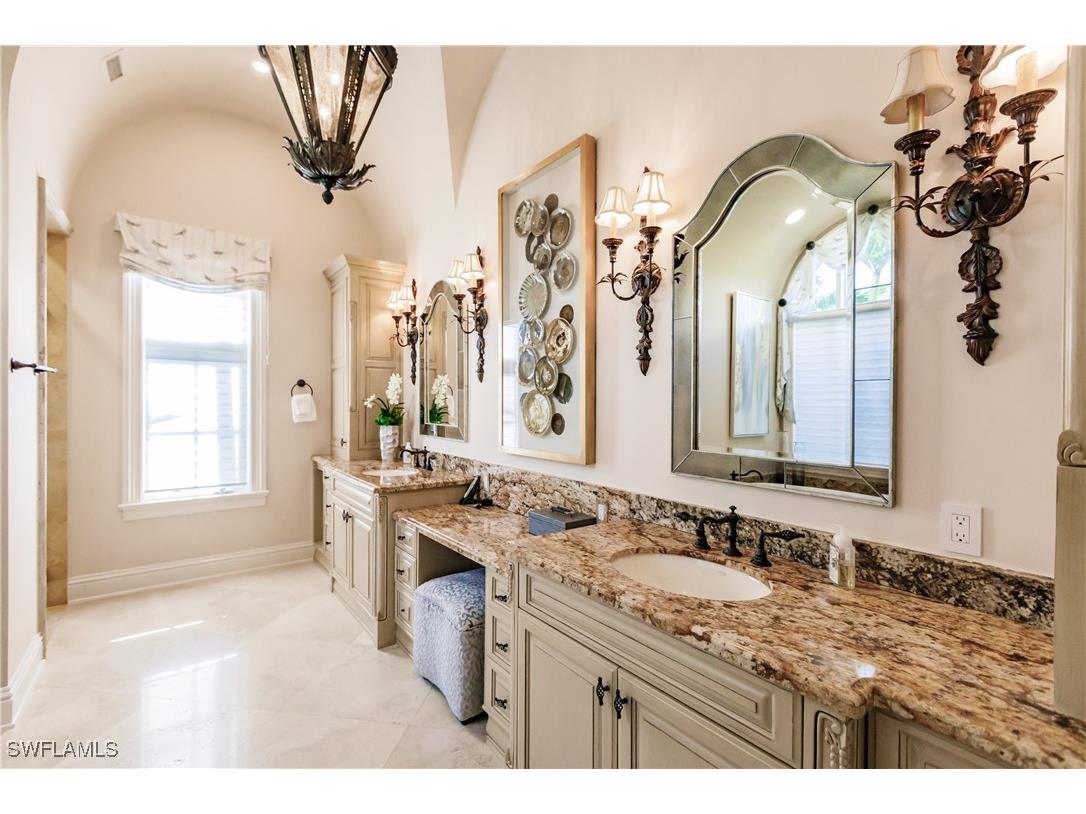 2450 Tarpon Road Naples FL 34102 226003042 image15