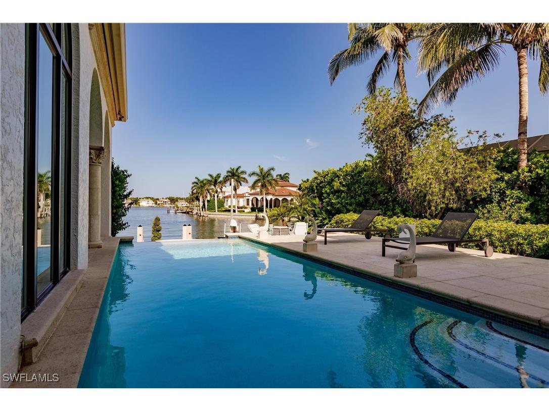 2450 Tarpon Road Naples FL 34102 226003042 image8