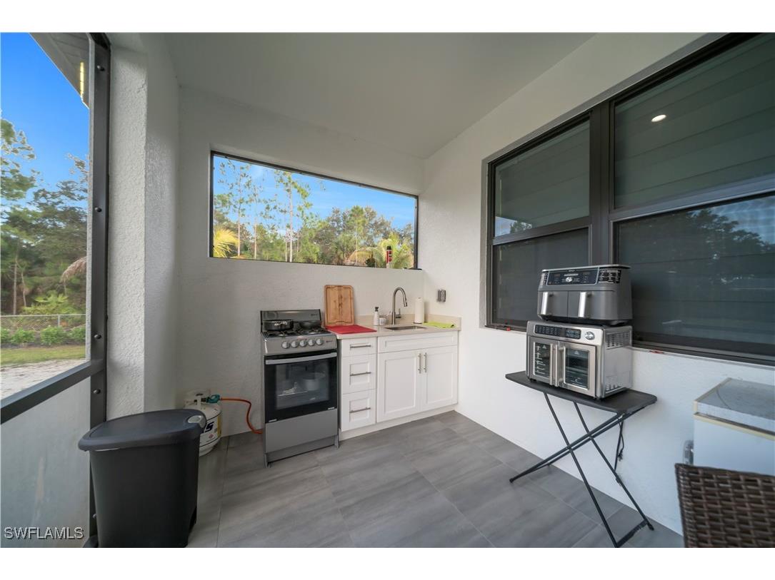 2451 10th Avenue SE Naples FL 34117 226004078 image11