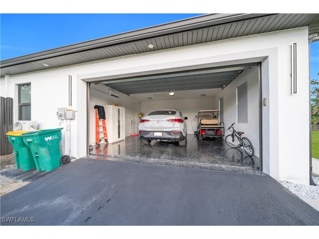 2451 10th Avenue SE Naples FL 34117 226004078 image17