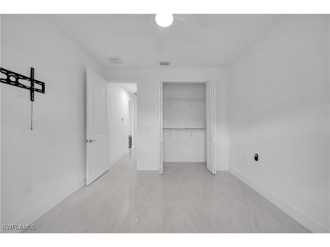 2451 10th Avenue SE Naples FL 34117 226004078 image19