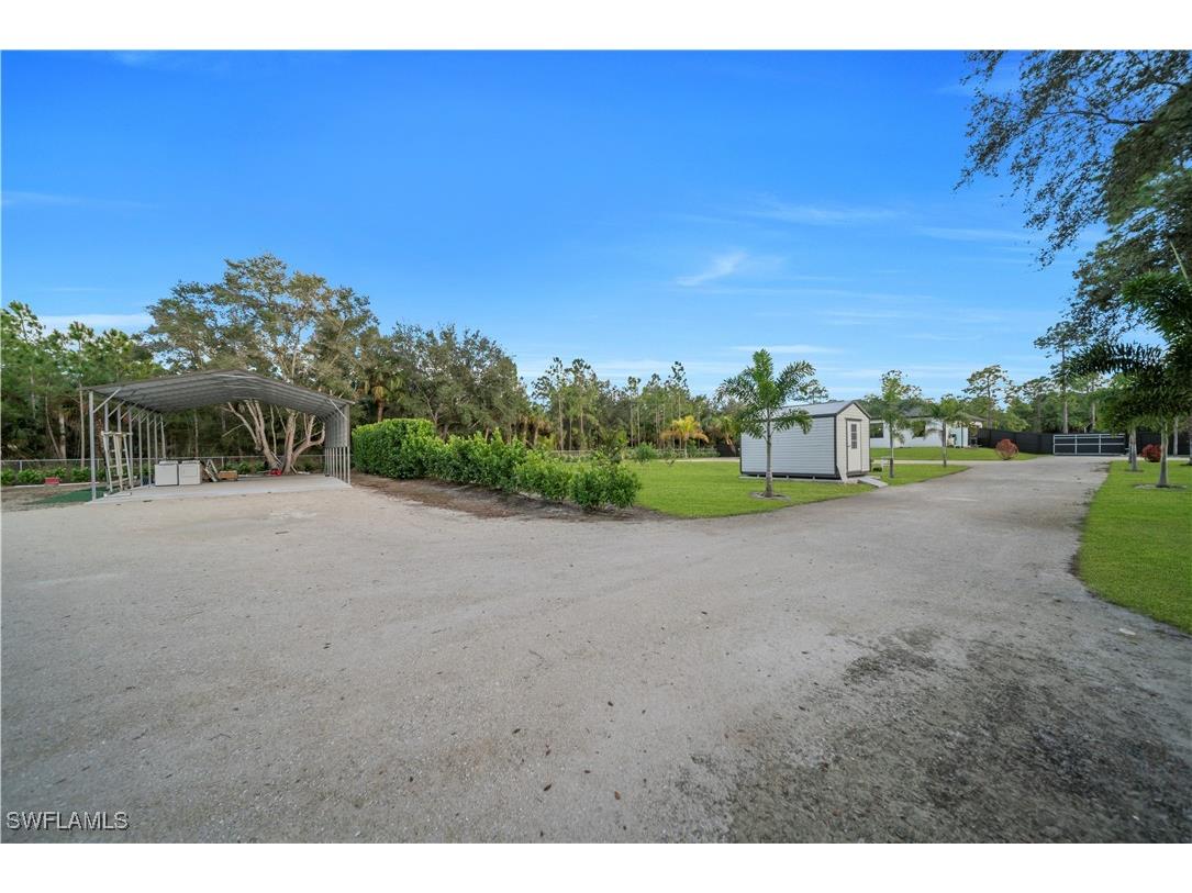 2451 10th Avenue SE Naples FL 34117 226004078 image21