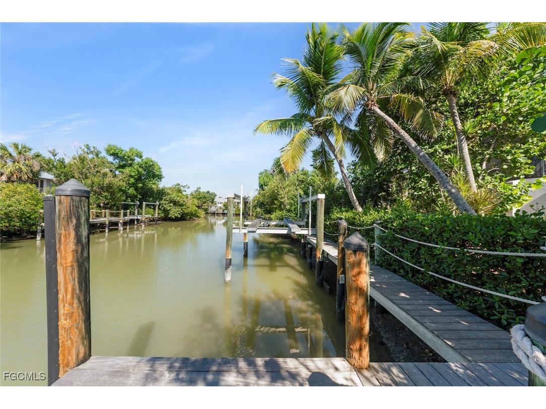 2451 Blind Pass Court Sanibel FL 33957 2025020479 image46