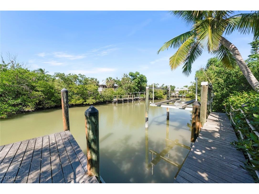 2451 Blind Pass Court Sanibel FL 33957 2025020479 image47