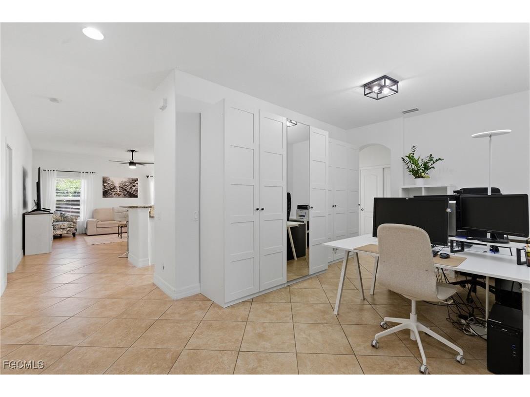 2452 Blackburn Circle Cape Coral FL 33991 2026006300 image29