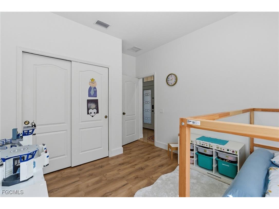 2452 Blackburn Circle Cape Coral FL 33991 2026006300 image36