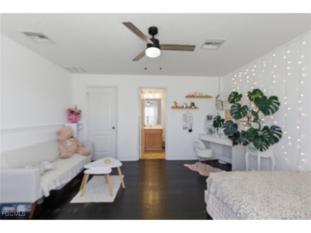 2452 Blackburn Circle Cape Coral FL 33991 2026006300 image41