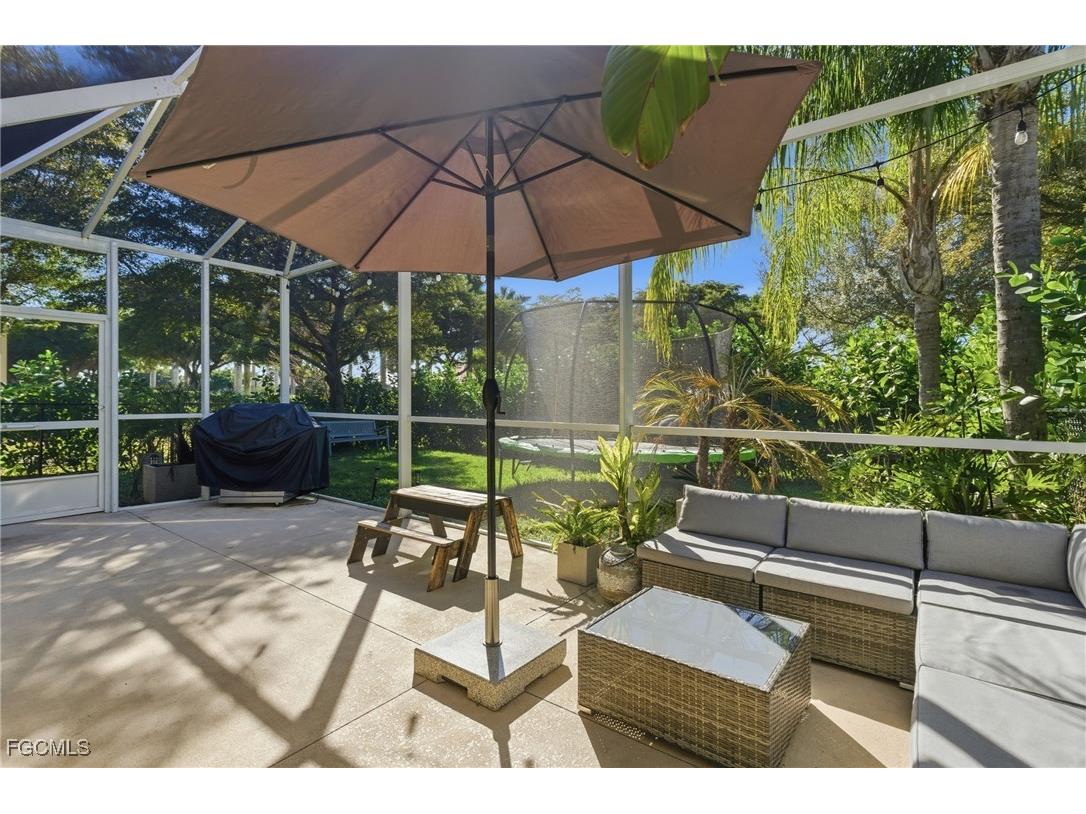 2452 Blackburn Circle Cape Coral FL 33991 2026006300 image46