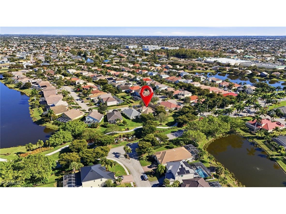 2452 Blackburn Circle Cape Coral FL 33991 2026006300 image49