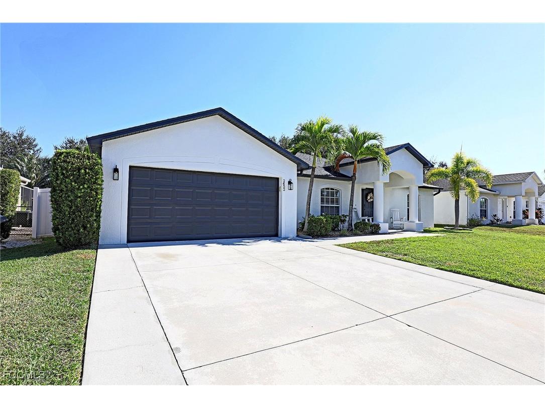 2452 Nature Pointe Loop Fort Myers FL 33905 2025022198 image1