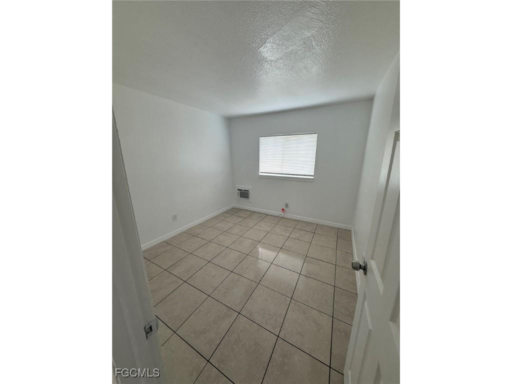 2452 Stella Street #102 Fort Myers FL 33901 2025008690 image2