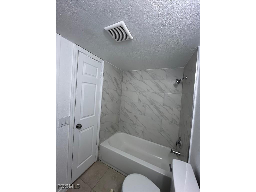 2452 Stella Street #201 Fort Myers FL 33901 2025006013 image9