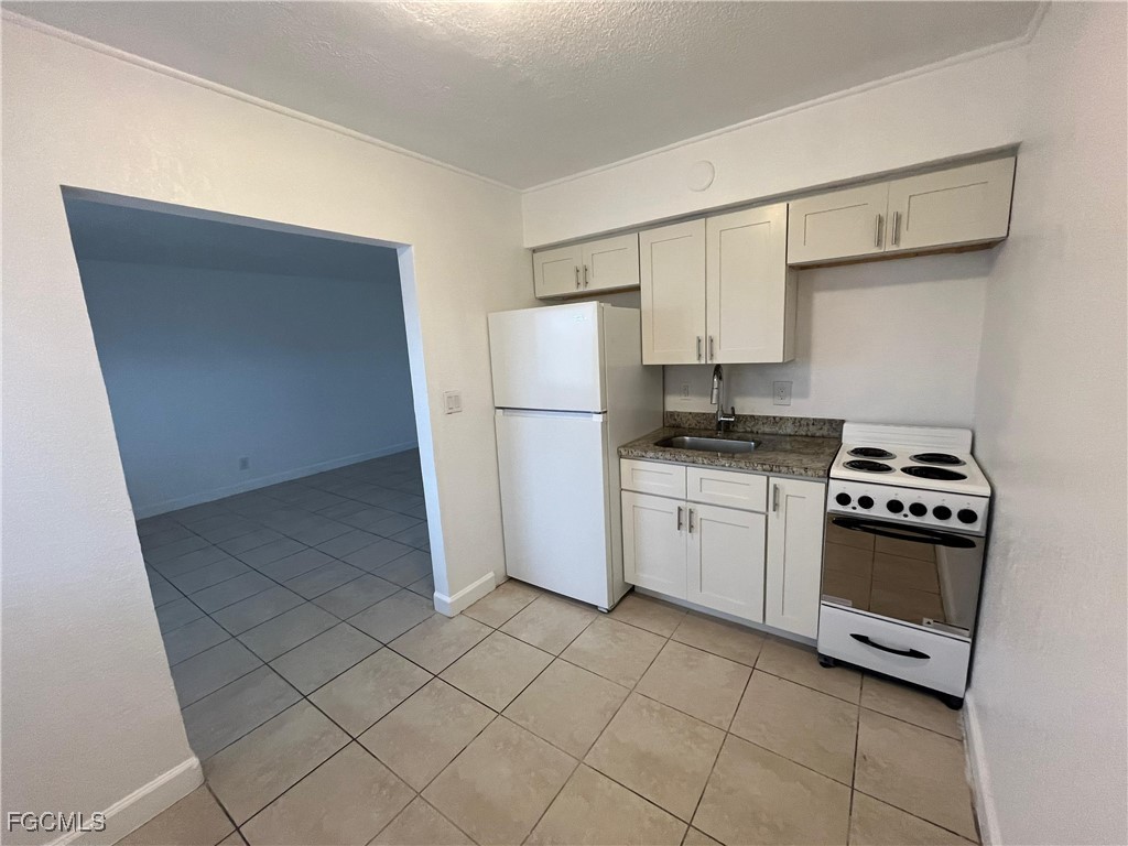 2452 Stella Street #205 Fort Myers FL 33901 2025006016 image5