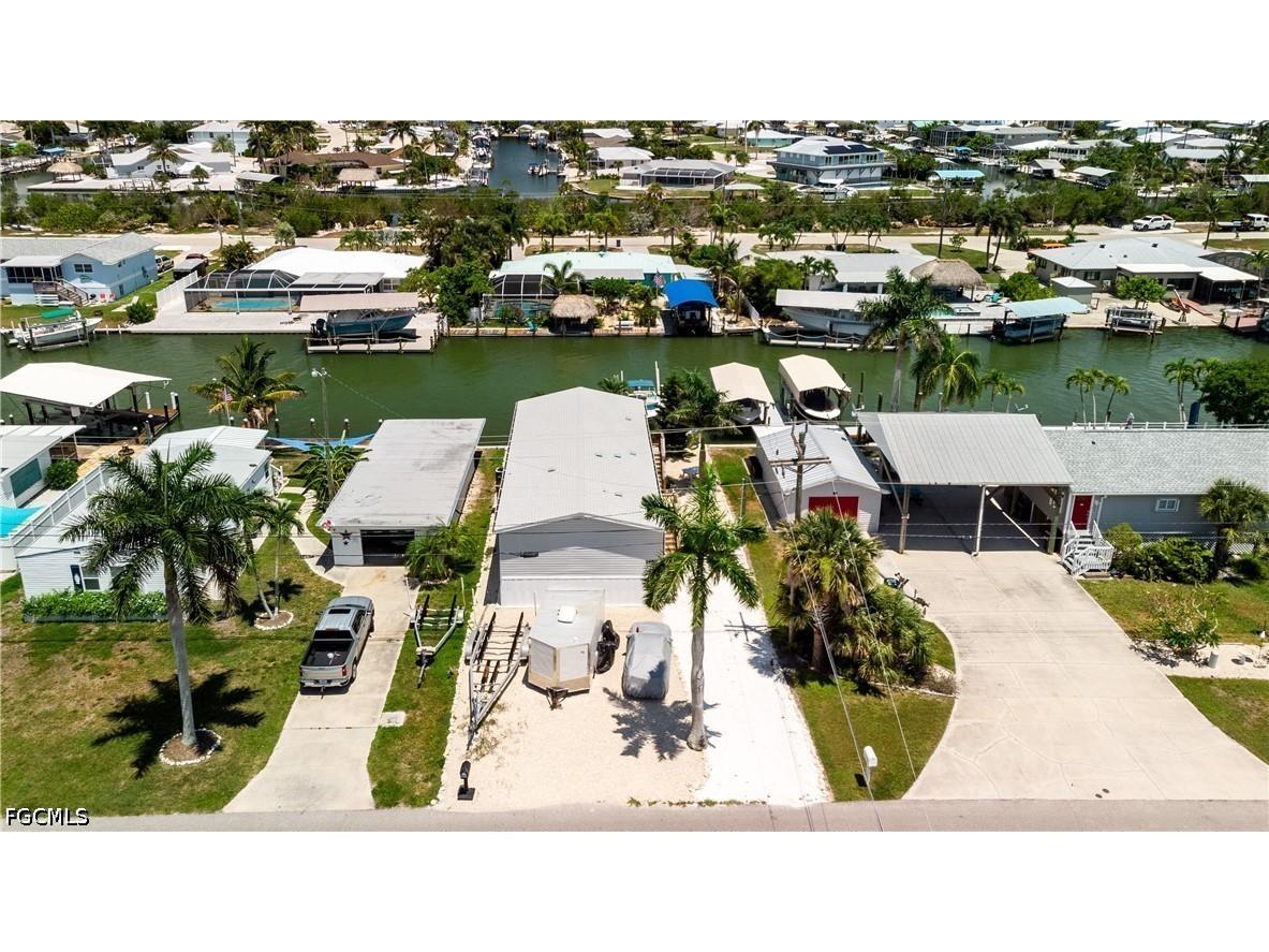 2452 York Road Saint James City FL 33956 2026028499 image10