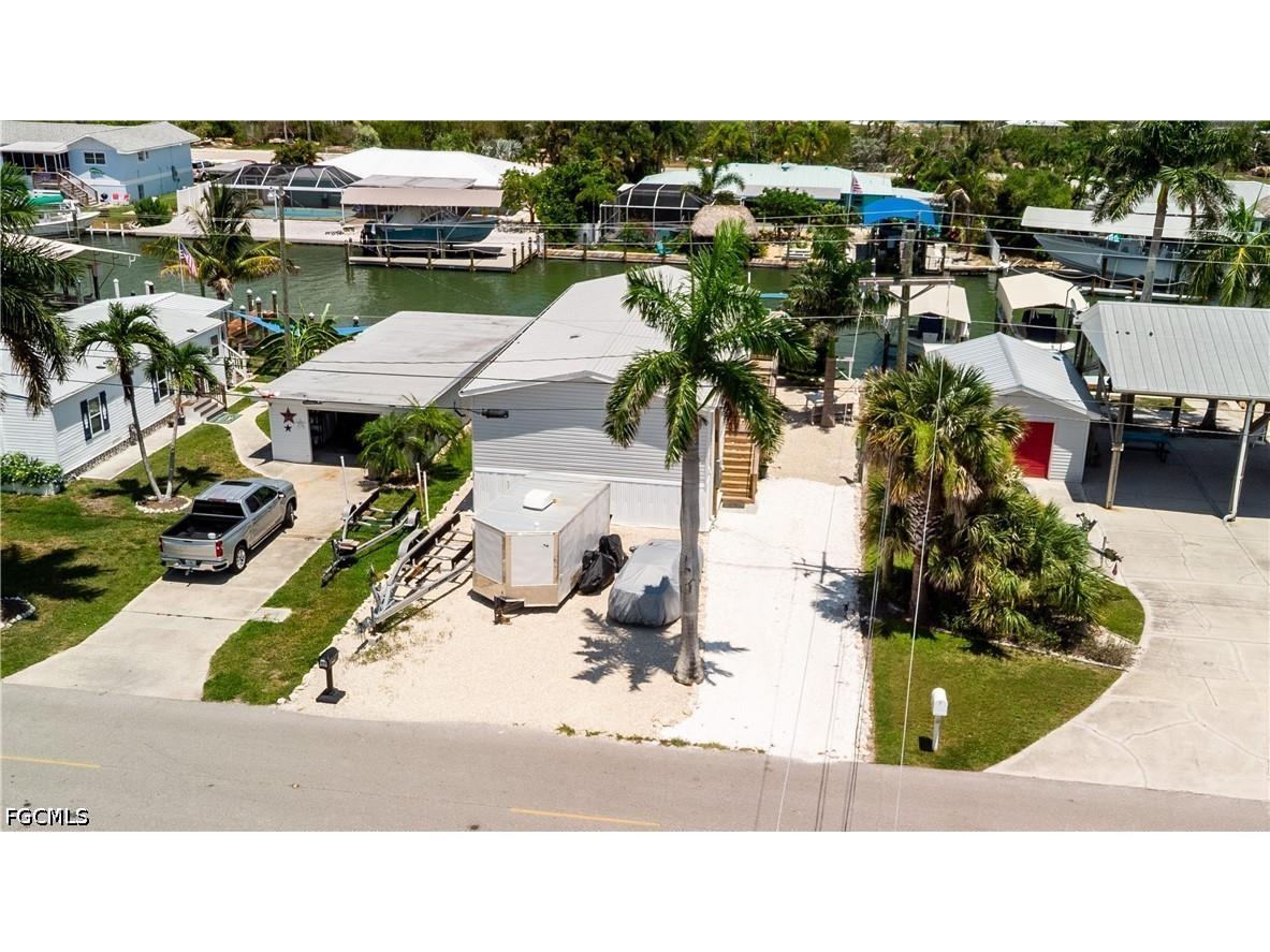 2452 York Road Saint James City FL 33956 2026028499 image11