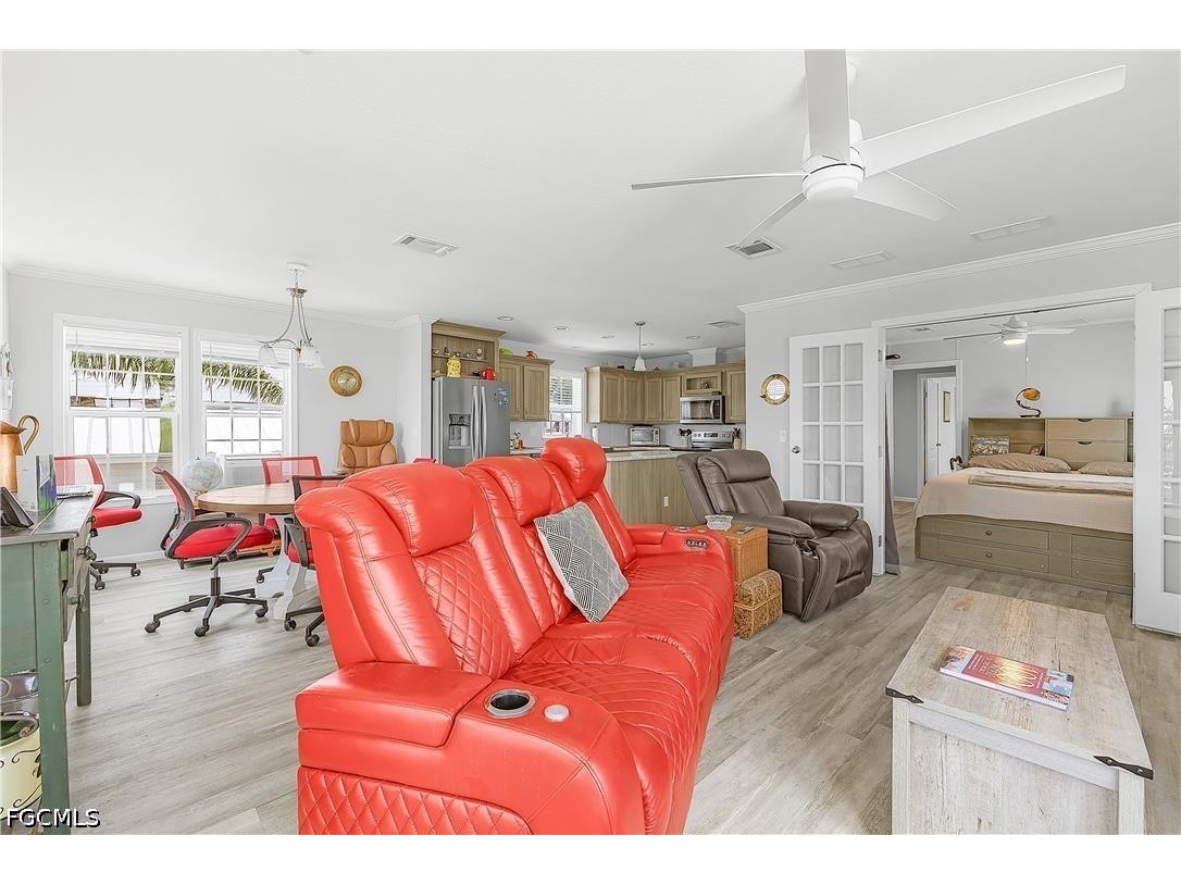 2452 York Road Saint James City FL 33956 2026028499 image15