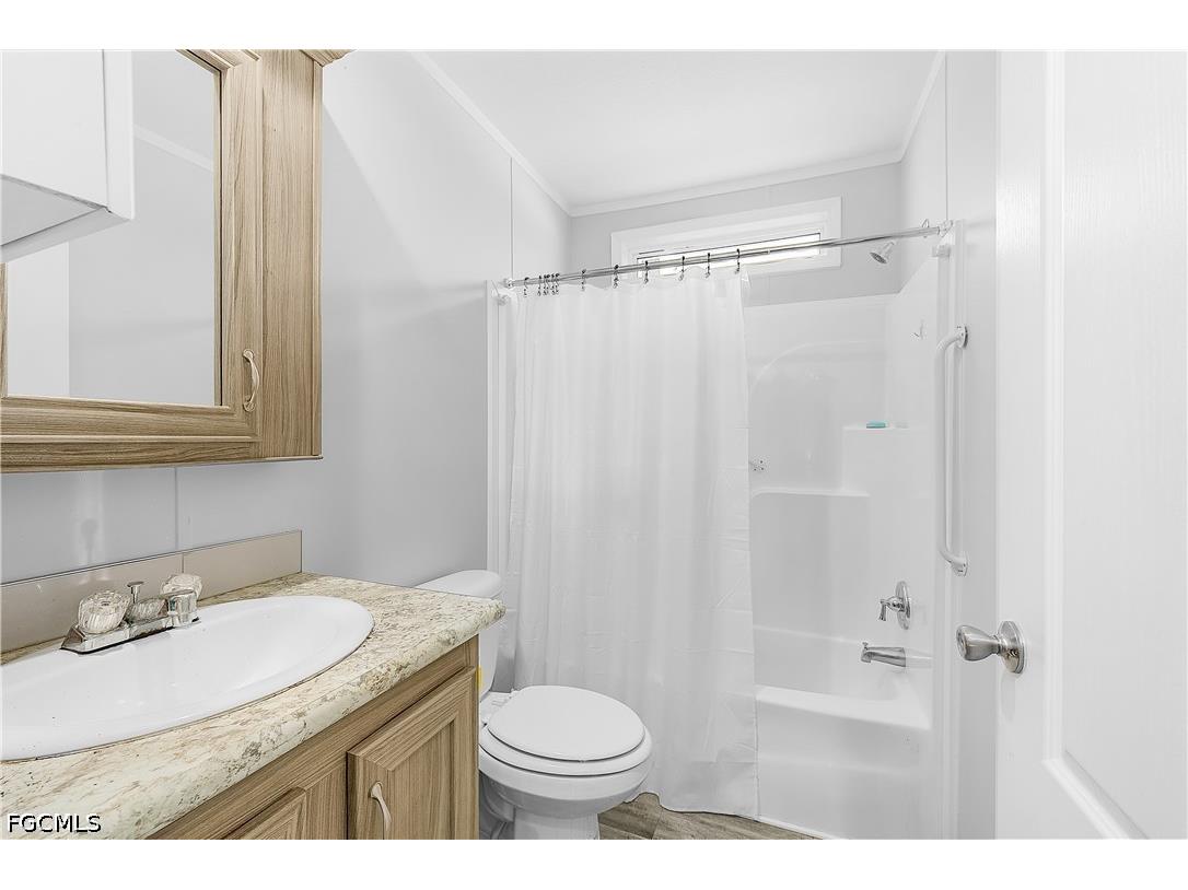 2452 York Road Saint James City FL 33956 2026028499 image30