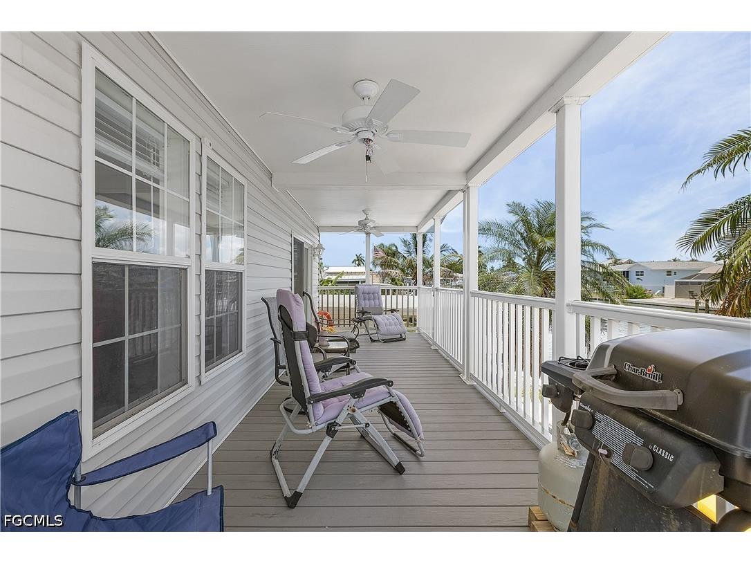 2452 York Road Saint James City FL 33956 2026028499 image32