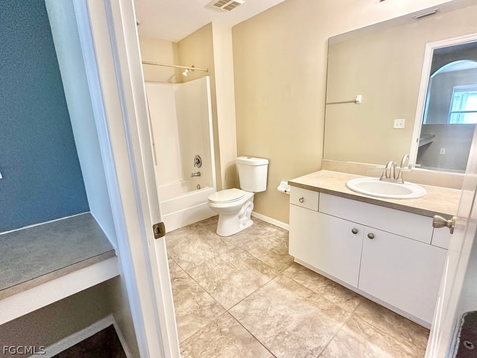 2453 NW 8th Terrace Cape Coral FL 33993 2026013364 image8