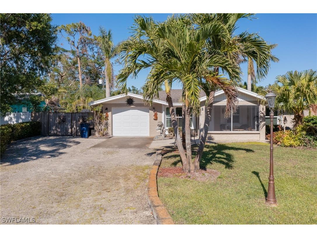 2455 Woodland Circle Fort Myers FL 33907 223003052 image1
