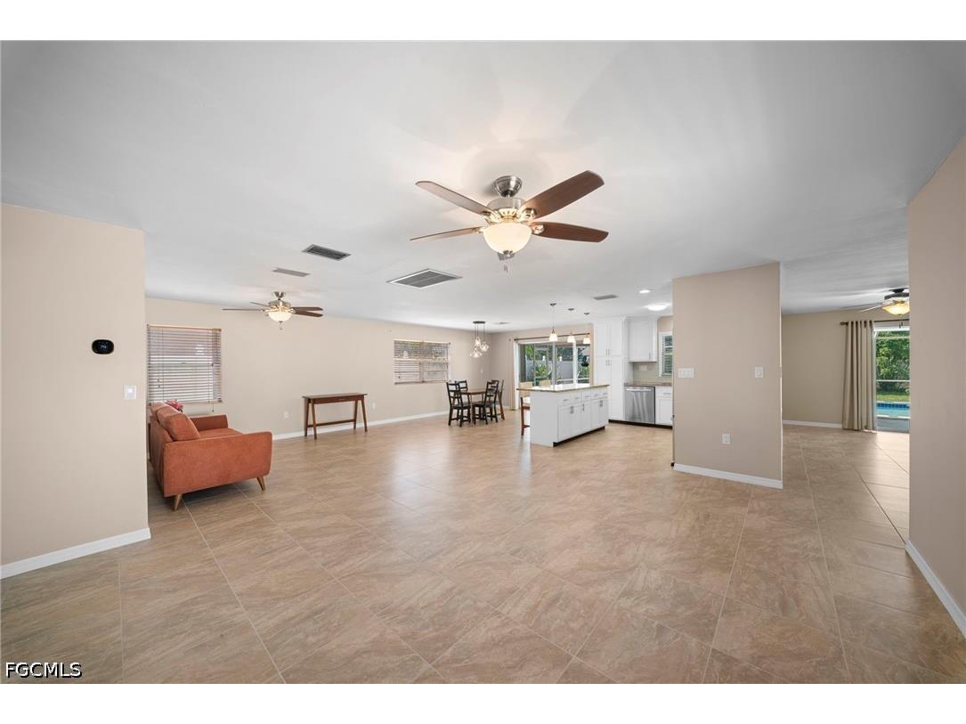 2456 Chandler Avenue Fort Myers FL 33907 2026028616 image10