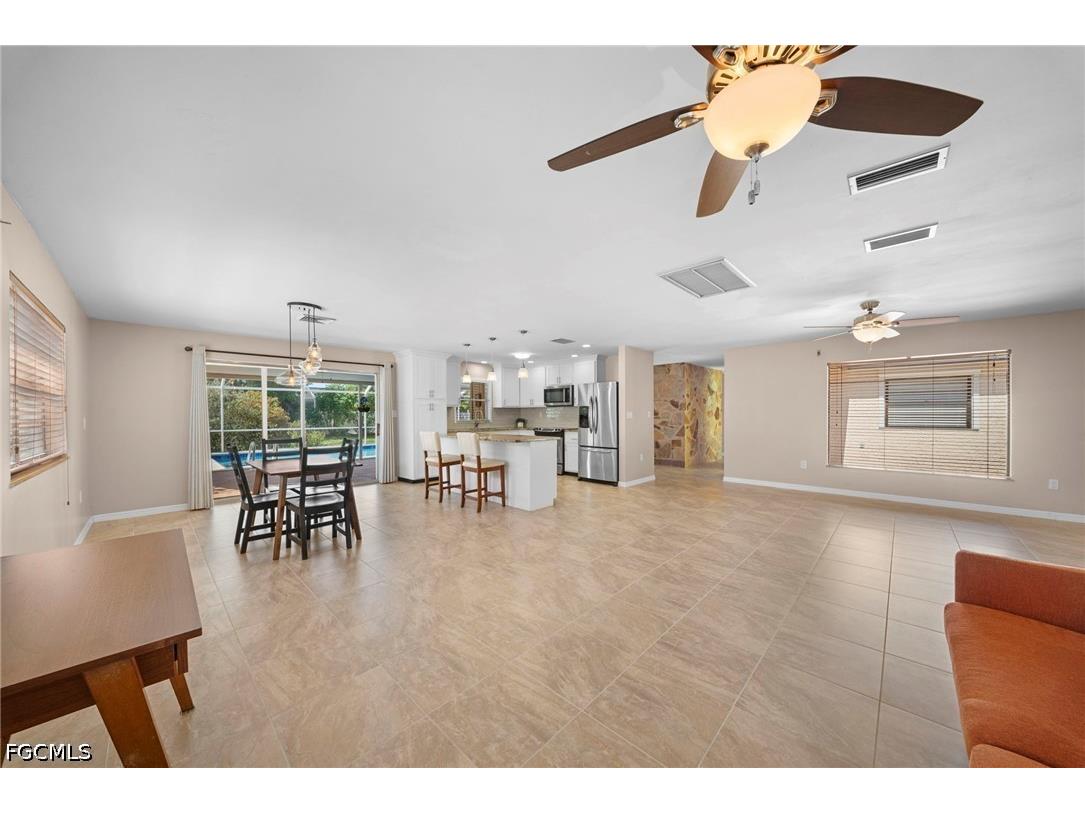 2456 Chandler Avenue Fort Myers FL 33907 2026028616 image11