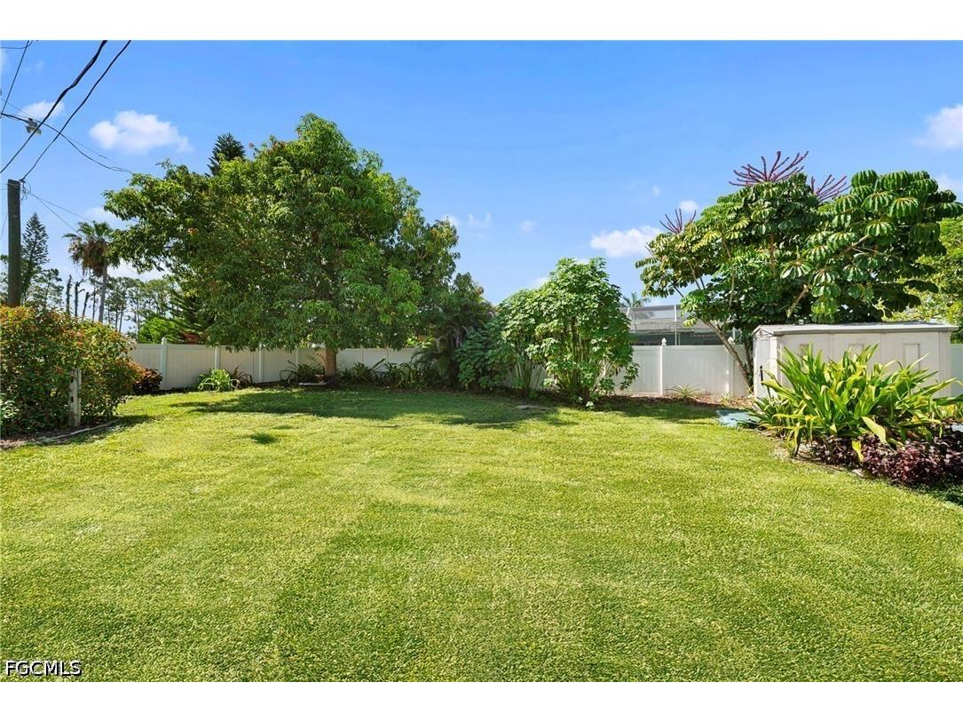 2456 Chandler Avenue Fort Myers FL 33907 2026028616 image31