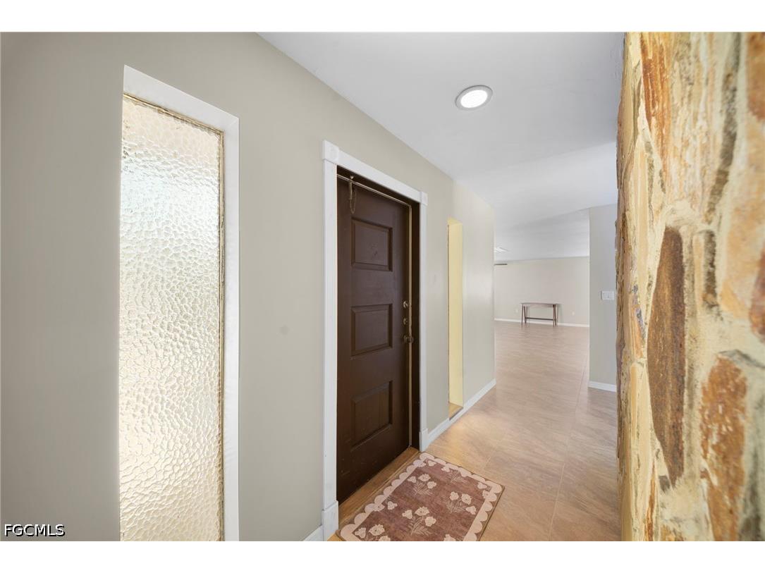 2456 Chandler Avenue Fort Myers FL 33907 2026028616 image32