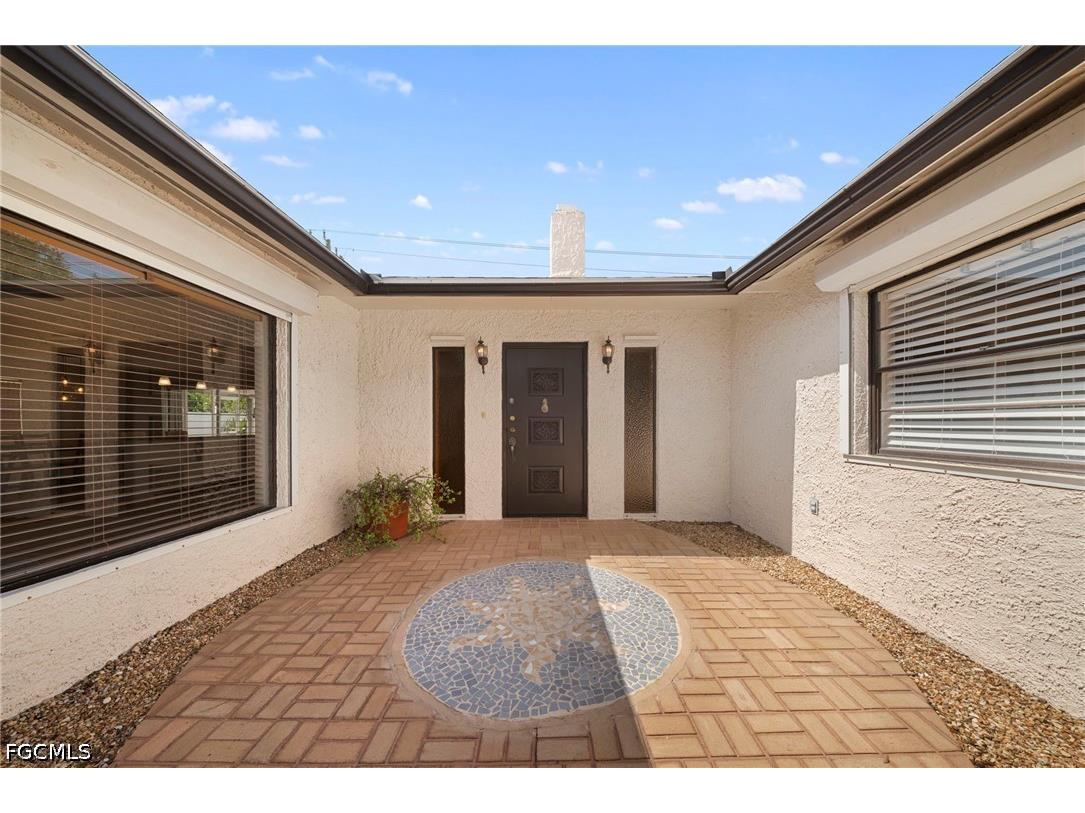 2456 Chandler Avenue Fort Myers FL 33907 2026028616 image5