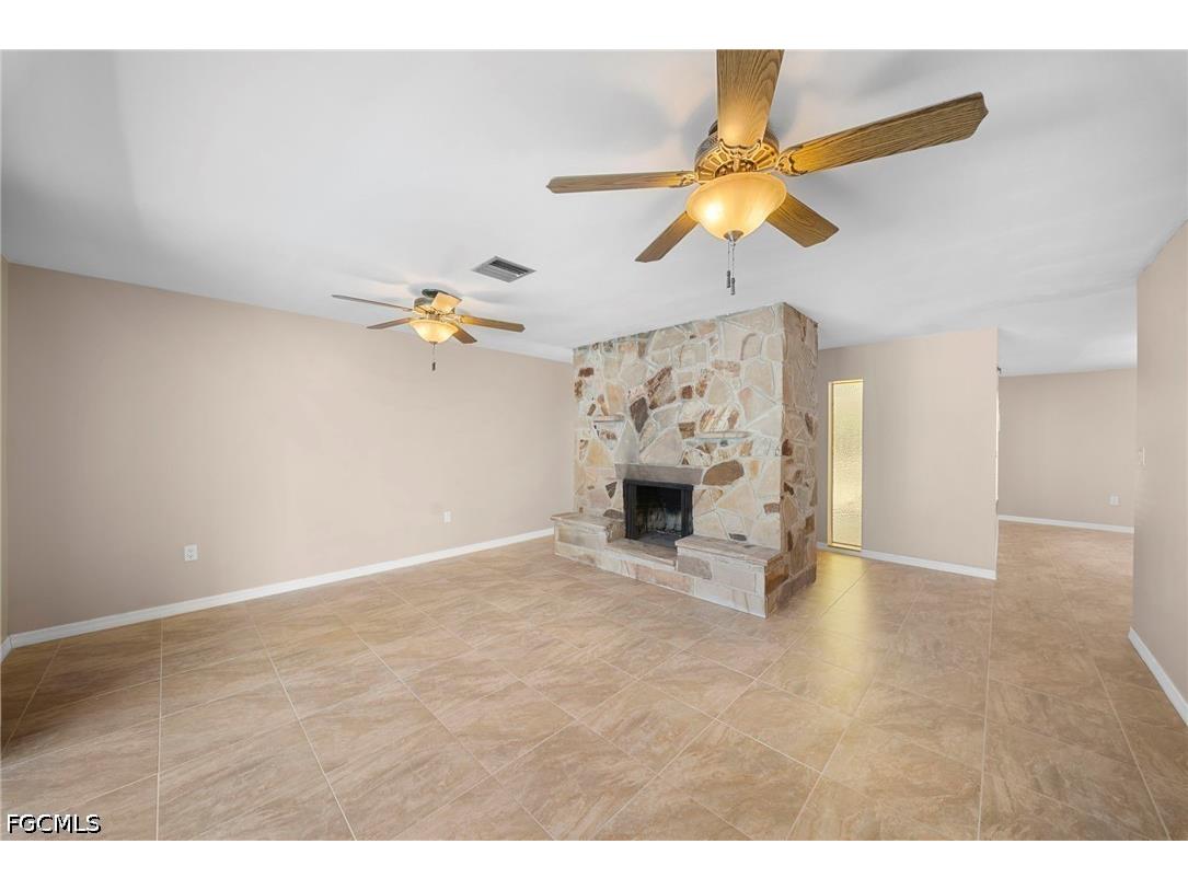 2456 Chandler Avenue Fort Myers FL 33907 2026028616 image7