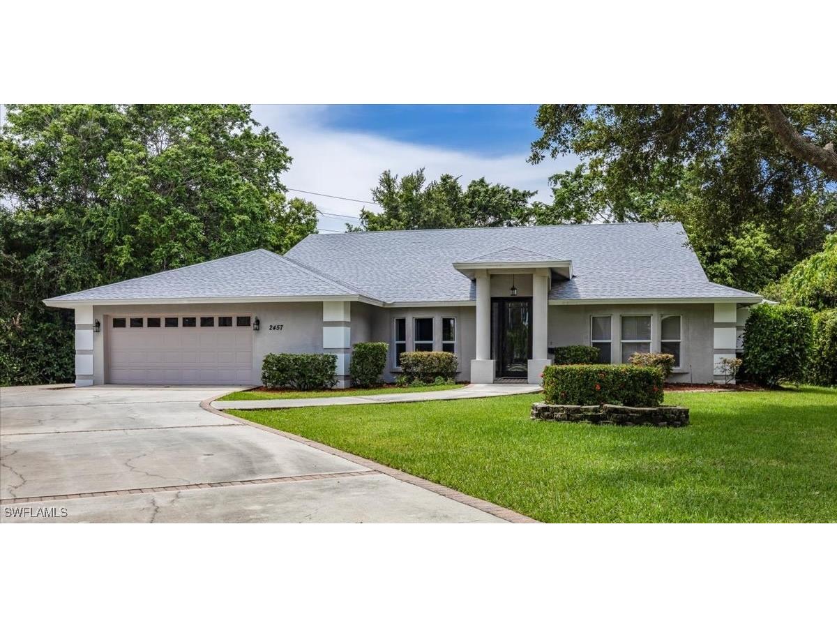 2457 Dorset Court Naples FL 34112 225061426 image1