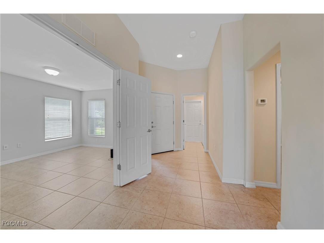 2457 Hopefield Court Cape Coral FL 33991 2025017408 image14