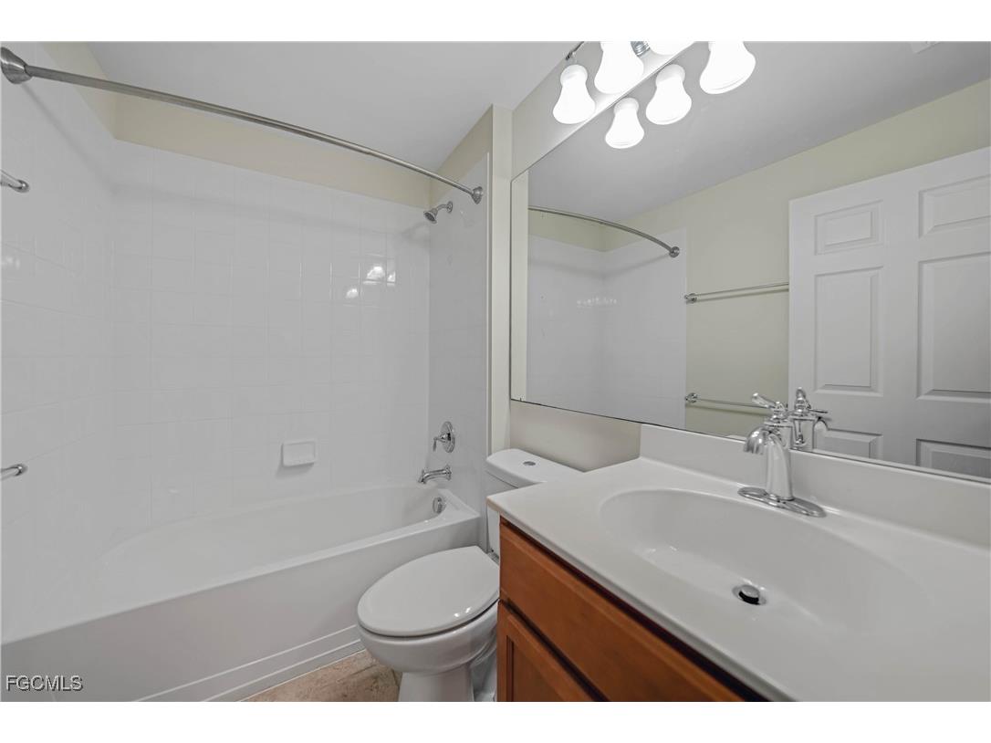 2457 Hopefield Court Cape Coral FL 33991 2025017408 image17