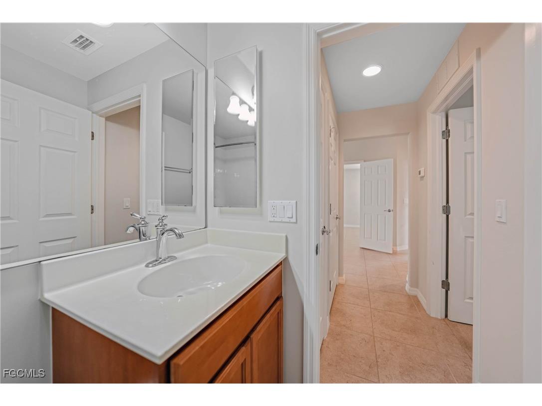 2457 Hopefield Court Cape Coral FL 33991 2025017408 image18